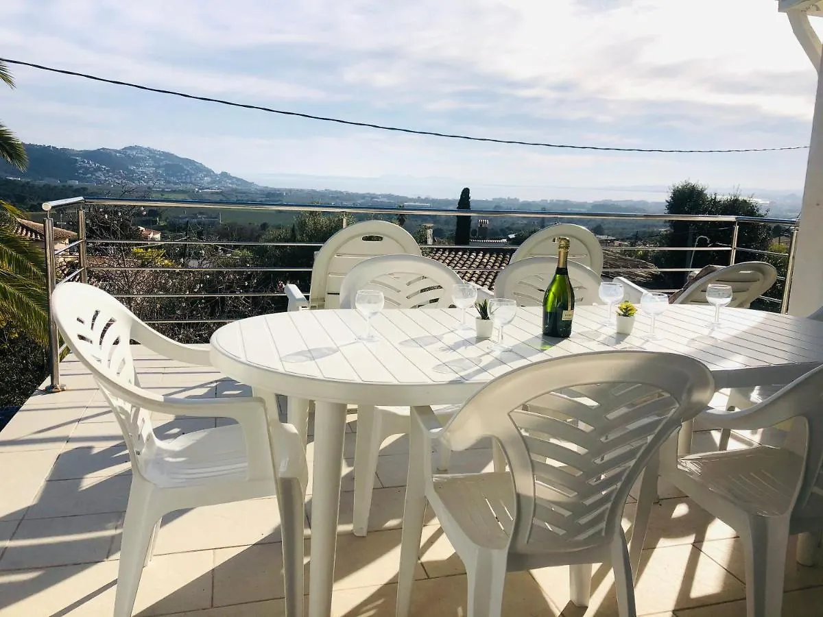 Villa 3 Reyes Selva de Mar Spain