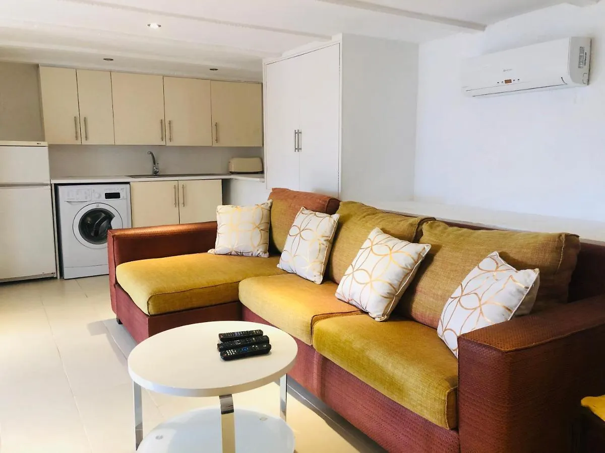 Villa 3 Reyes Selva de Mar 0*,